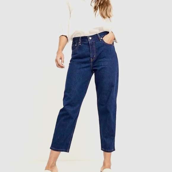 Levi’s Loose Taper Crop Capri Pants Size 28 | Big E Logo | Soft & Broken-In Fit - Picture 1 of 14